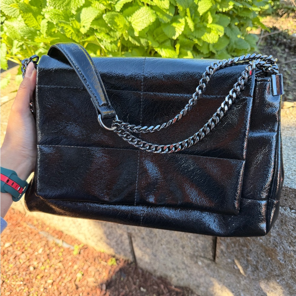 House of Harlow 1960 Black Quilted Shoulder Bag with Chain Strap